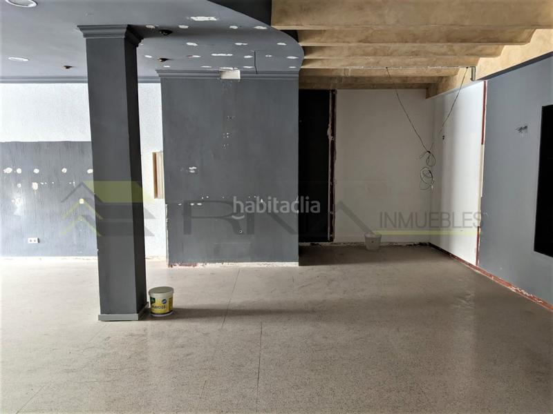 Foto 29c6add9-eee4-4754-a263-8dece56fac7f. Local comercial  en el campet en Petrer
