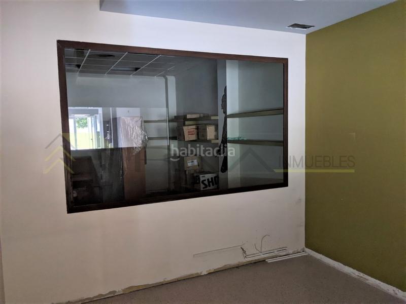 Foto c454bb44-12e3-462a-b912-8a3acd533e60. Local comercial  en el campet en Petrer