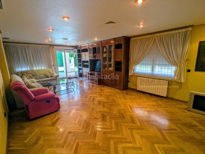 Foto 67af865f-8091-43ab-8682-04ab94ba6d26. Chalet avec parking dans Campo Alto-Club de Campo Elda