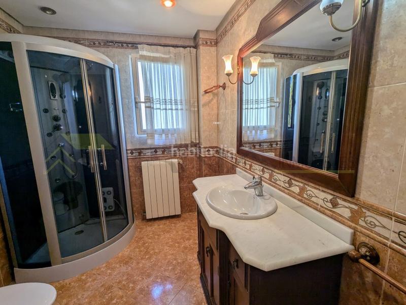 Foto 8b015034-8351-474b-8492-d2e18420a16f. Chalet avec parking dans Campo Alto-Club de Campo Elda