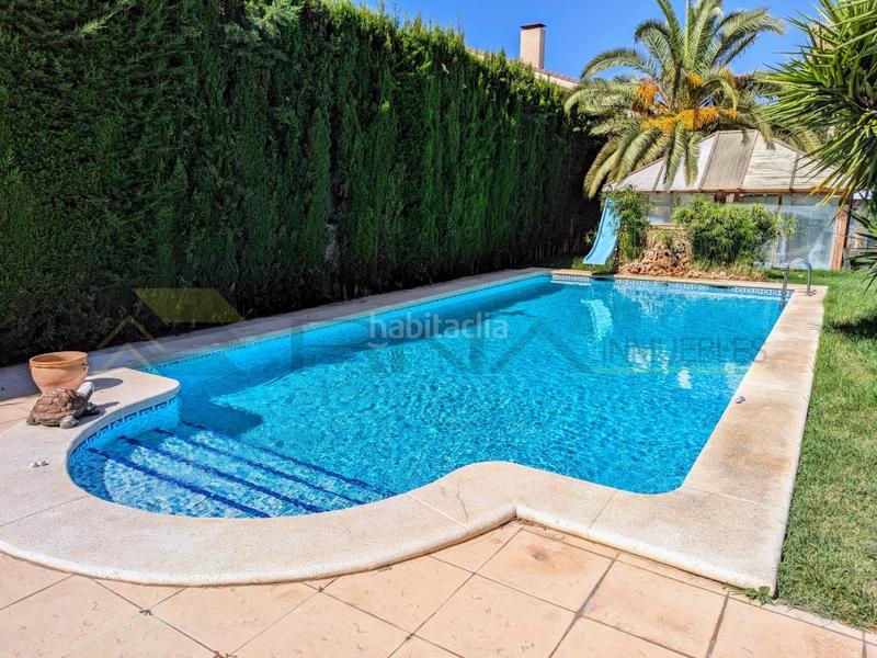 Foto 91c68e13-dbd8-4efb-95fa-ebecd227d429. Chalet avec parking dans Campo Alto-Club de Campo Elda