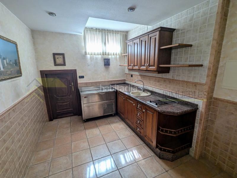 Foto d06238ea-b2e7-40f3-87e0-93bda03045b7. Chalet avec parking dans Campo Alto-Club de Campo Elda