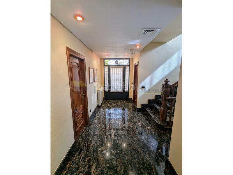 Foto d6c66b9c-a54d-4509-916b-4122a993bbca. Chalet avec parking dans Campo Alto-Club de Campo Elda