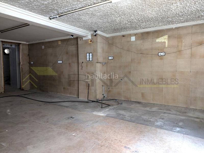 Foto c9913cb4-8889-47c8-a54e-e2cb1d6b4b1b. Geschäftsraum in Fraternidad Elda