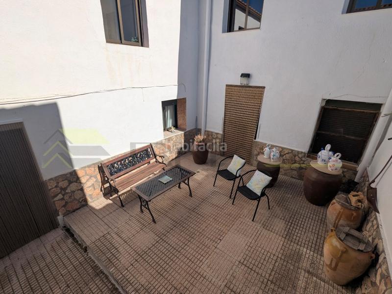 Foto 3903dcd3-1ac7-427a-9002-7cfc686ce259. Casa amb aparcament a Alatoz