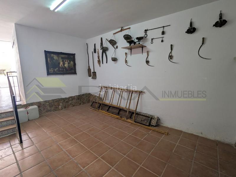 Foto c4b12889-57c0-4035-8160-b06a92d1823c. Casa amb aparcament a Alatoz