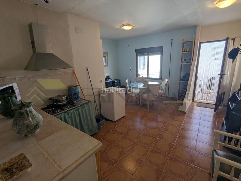 Foto d4ae5503-737d-4247-b0ad-e8b110a3ee51. Casa amb aparcament a Alatoz