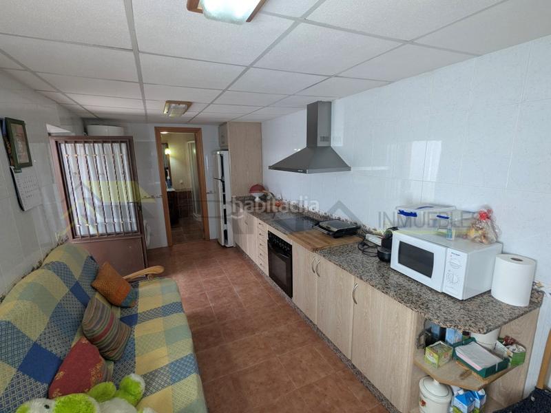 Foto e6d0f2ed-429f-4137-969b-2bdbf559933e. Casa amb aparcament a Alatoz