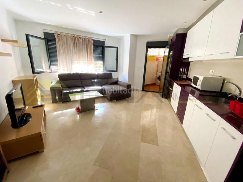 Foto 4aa74111-c6d7-4047-8508-24c4f1ed973c. Pis amb aparcament a Mercado Alicante