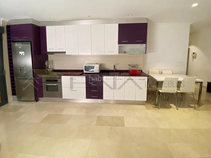 Foto c9e3ab78-62b8-4896-8b4d-a77bc6c352e3. Pis amb aparcament a Mercado Alicante