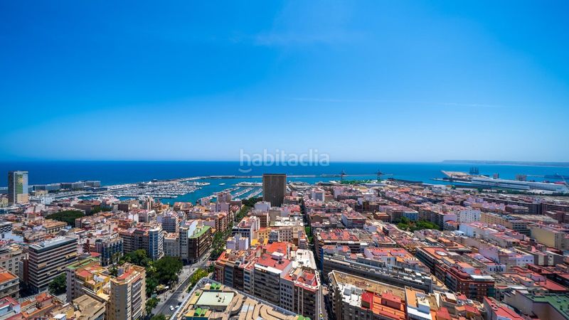 Foto d8fdb032-e1f5-4fdd-b2b7-a0b961dfb6bc. Àtic amb calefacció a Ensanche-Diputación Alicante