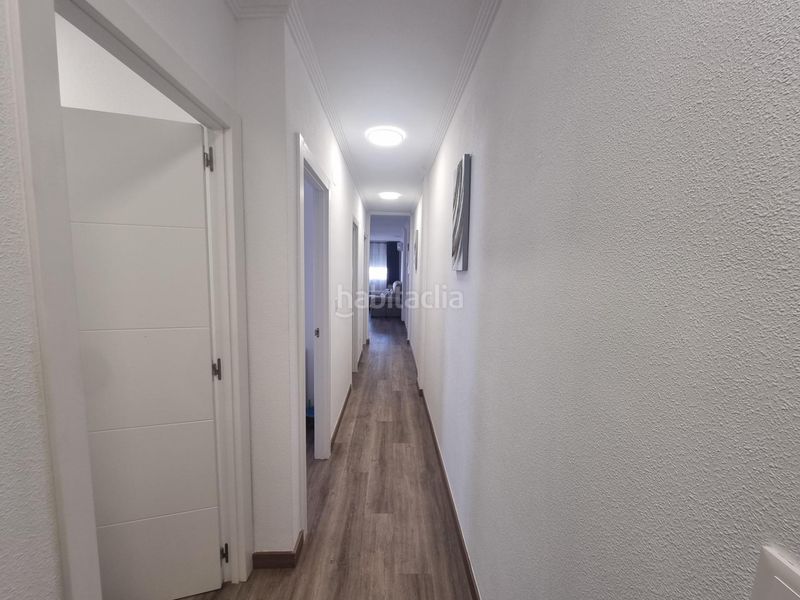Foto 14c5f8c6-8ce7-45ae-8396-23b3bed445b1. Apartament amb piscina a Antonio Machado Torrevieja