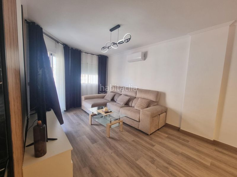Foto 77344ca8-6636-42f6-aeff-c98c94a9585b. Apartament amb piscina a Antonio Machado Torrevieja