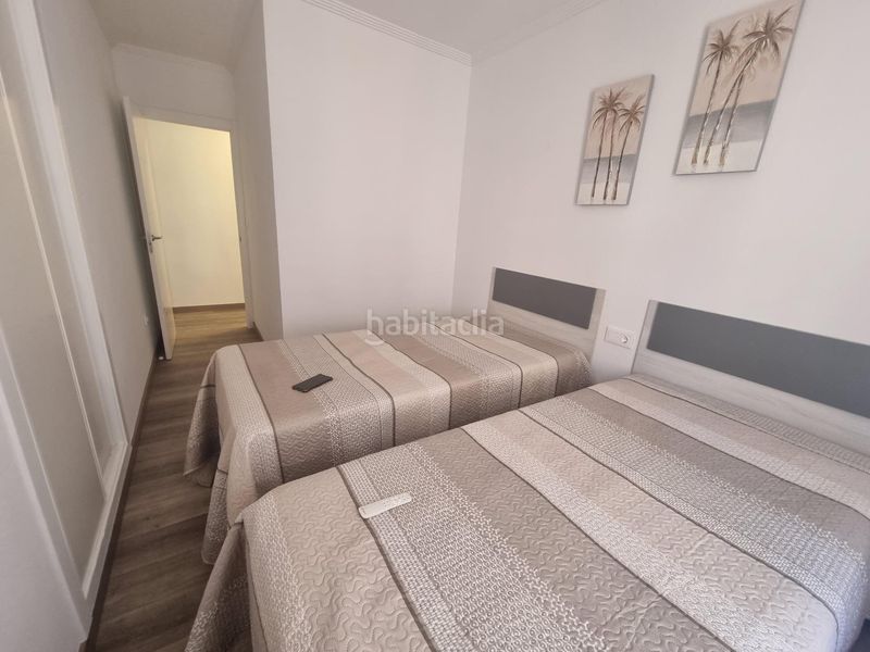Foto ceb436b6-1f9e-4892-96f5-c75af1cb4d26. Apartament amb piscina a Antonio Machado Torrevieja