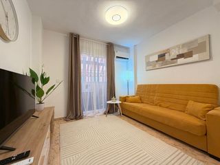 Estudi  Calle san pascual. Reformado estudio a 250 metros de playa los locos y a 350 metros