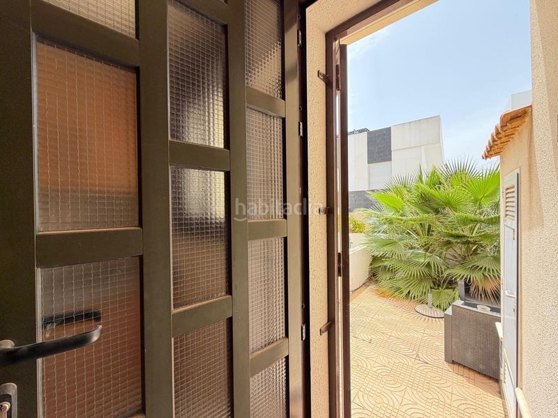 Foto 4be0cad7-270d-4b99-88ad-3aa114052953. Casa adossada amb calefacció aparcament piscina a Rojales