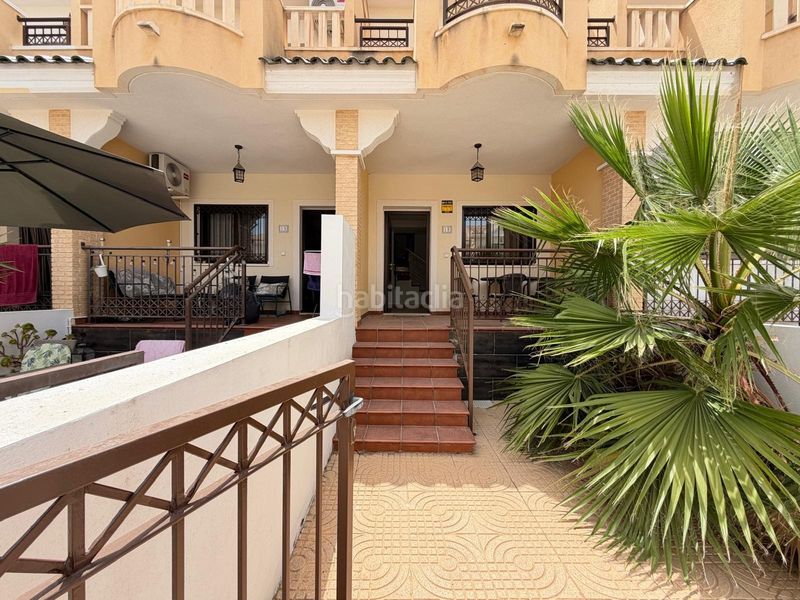 Foto ad500be4-e3d8-4072-808d-b98e9cb625b7. Casa adossada amb calefacció aparcament piscina a Rojales