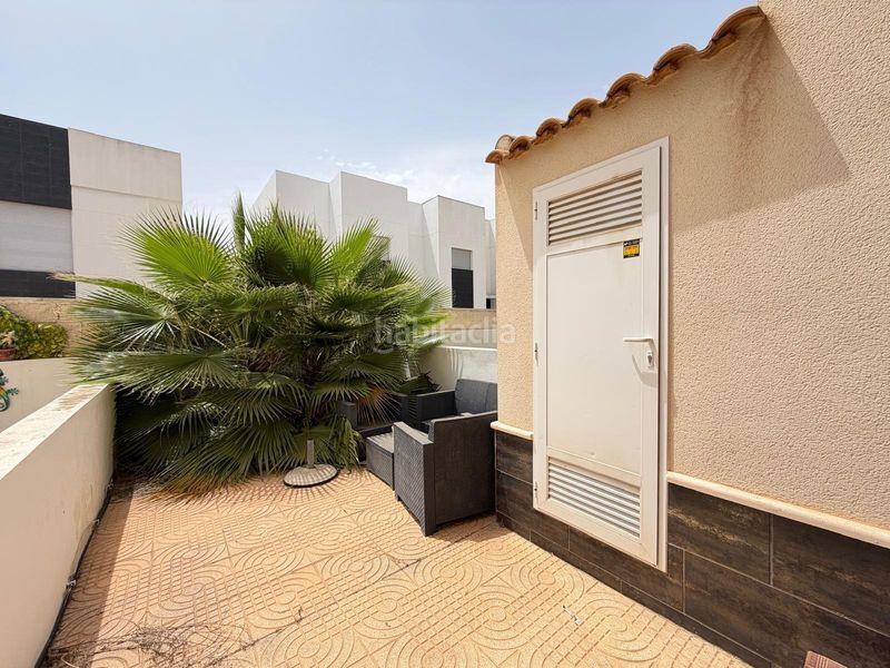 Foto ee4281fc-f98b-4a71-9f50-388cda2b7399. Casa adossada amb calefacció aparcament piscina a Rojales