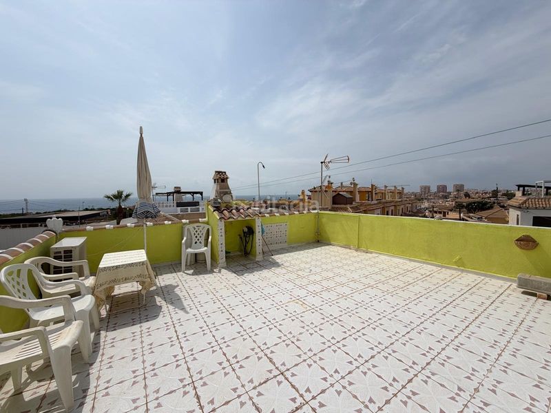 Foto 566cfbce-18f8-4d82-bd0c-a3f05f366ebd. Casa amb calefacció a Zona los Frutales Torrevieja