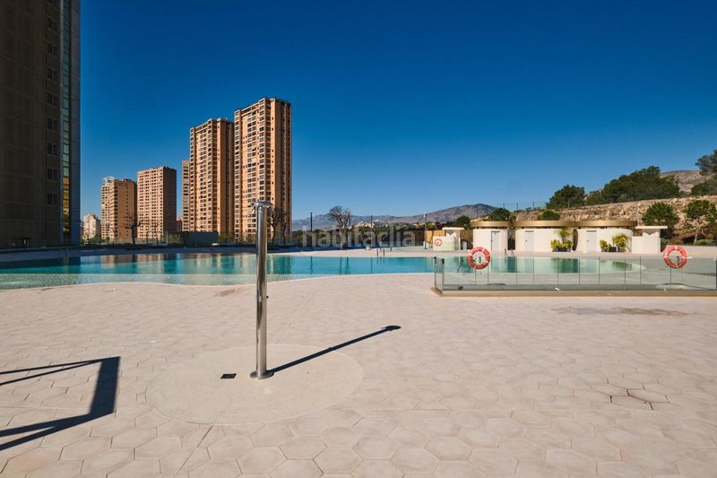Foto 5e76d94f-8035-4290-9211-912ac2f51019. Apartament amb calefacció aparcament piscina a Playa Poniente Benidorm