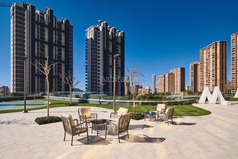 Foto 6e1ca52b-2e31-406b-b535-d6717d491a41. Apartament amb calefacció aparcament piscina a Playa Poniente Benidorm