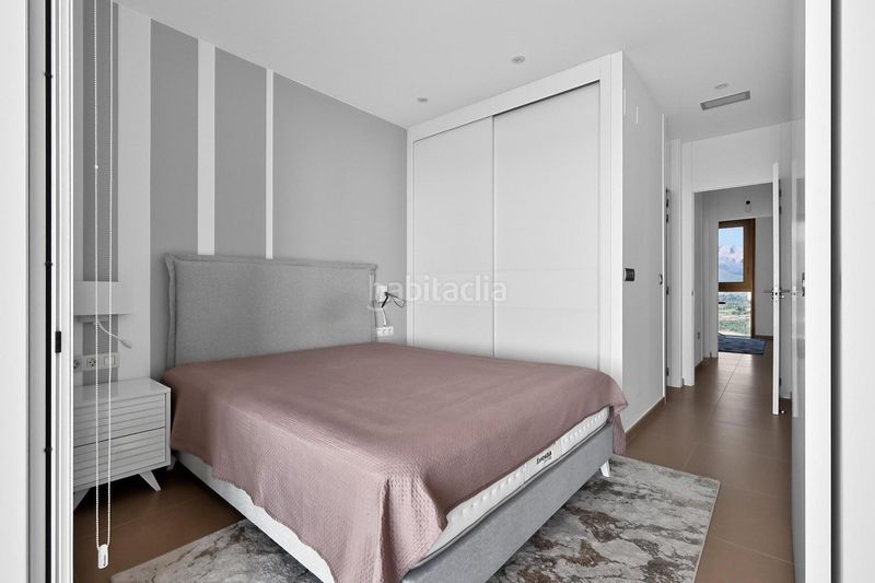 Foto b64c723c-1b10-4fd3-9a80-670cbdc5211d. Apartament amb calefacció aparcament piscina a Playa Poniente Benidorm
