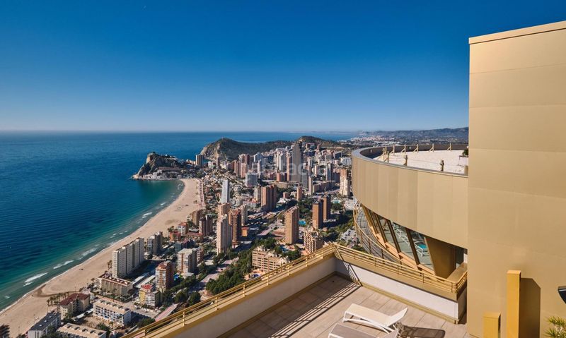 Foto ba974040-b297-479f-8f04-2fcaa265536c. Apartament amb calefacció aparcament piscina a Playa Poniente Benidorm