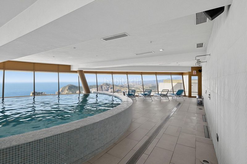 Foto bbe28193-db96-41d1-864d-126782cf5c83. Apartament amb calefacció aparcament piscina a Playa Poniente Benidorm