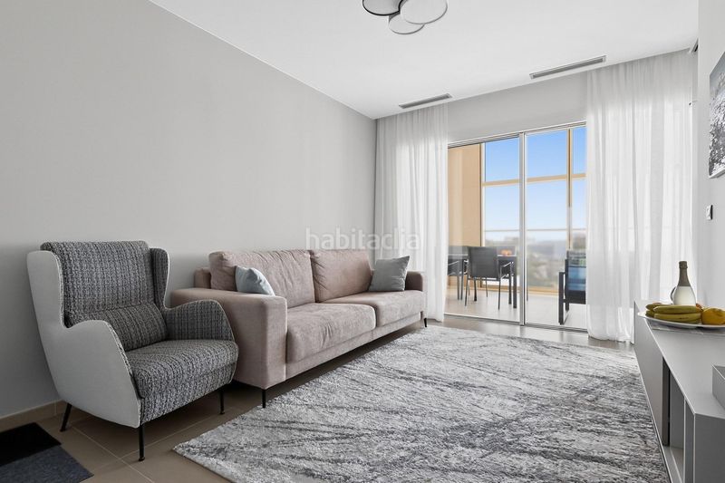 Foto cf6ca829-76df-4eab-bb2c-d78bc8059863. Apartament amb calefacció aparcament piscina a Playa Poniente Benidorm