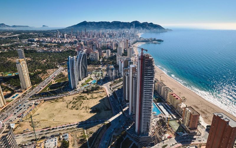 Foto d830da1e-fbad-4716-ad20-6d66878b3152. Apartament amb calefacció aparcament piscina a Playa Poniente Benidorm
