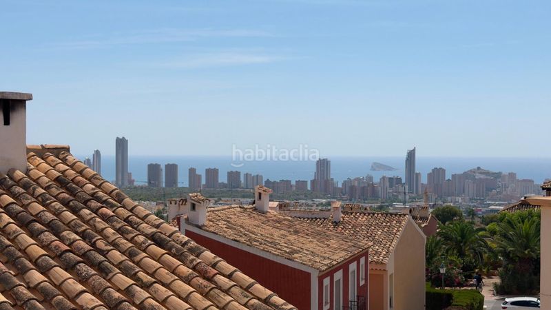 Foto 9a865262-2627-4ba9-a4d6-4b7441e51914. Casa amb aparcament piscina a Golf Bahía Finestrat