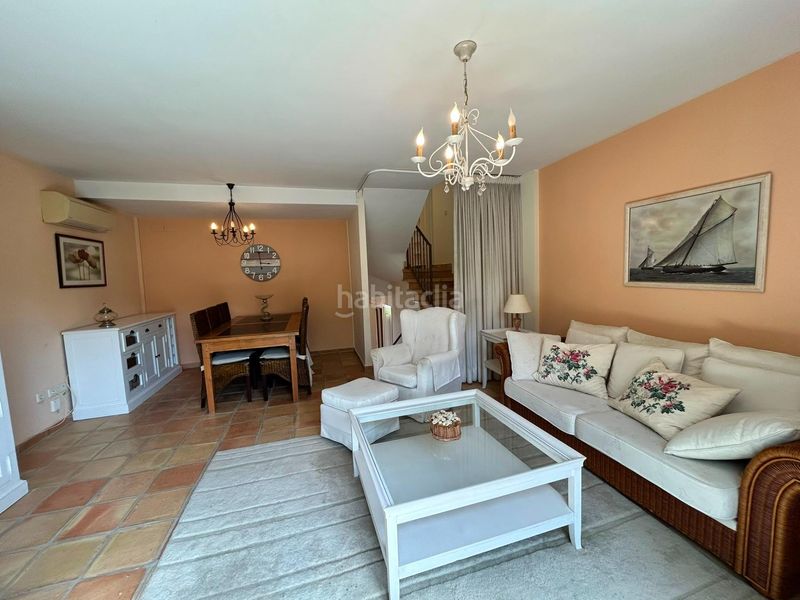 Foto ecb94484-8421-4fec-906b-cade6a0ee224. Casa amb aparcament piscina a Golf Bahía Finestrat