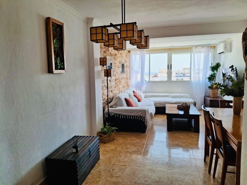 Foto ab47e5ef-2975-4d9d-8007-8cafeee34fd6. Apartament a Centro Urbano Benidorm