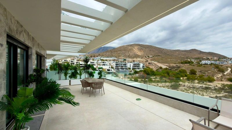 Foto 3d7072d0-b44b-40d8-875e-78a62a7abe9f. Àtic amb calefacció aparcament piscina a balcón de Finestrat-terra marina Finestrat