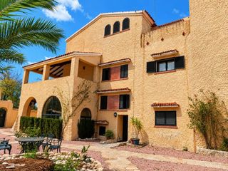 Lloguer Casa adossada  Calle menorca "finca capucho". Casita de campo del siglo xviii reformada en alquiler