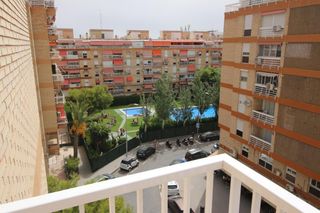 Pis a Calle MED PEDRO HERRERO