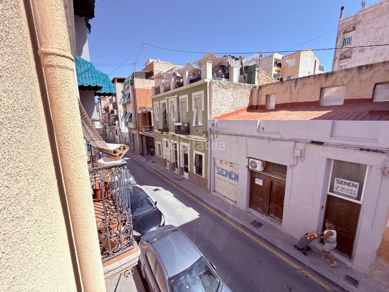 Foto 6b242820-cbf1-4ef7-ad31-6b0757d78510. Edifici a San Antón Alicante
