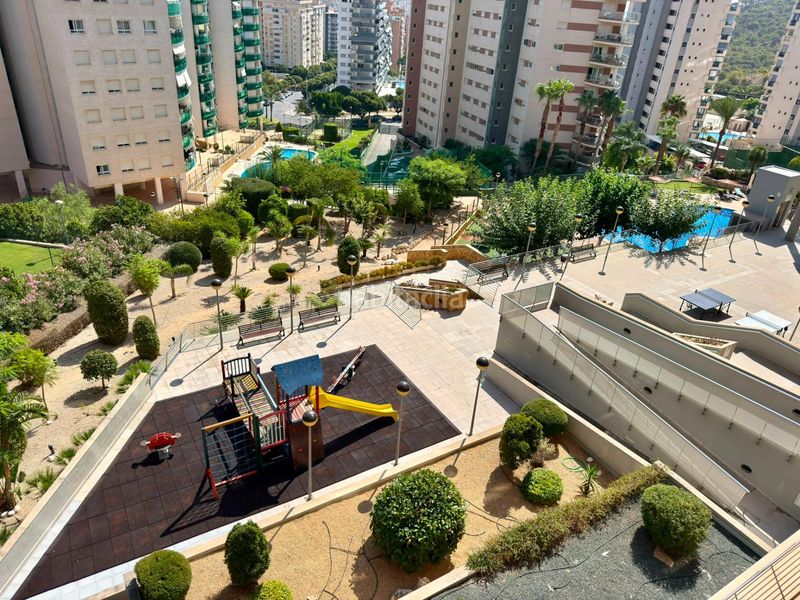 Foto 7a2e3adc-6c2e-4edd-81b7-b7e522c9420f. Pis amb calefacció aparcament piscina a Las Azaleas-Alkadir Vila Joiosa (la)