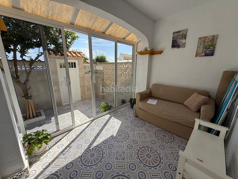 Foto a4837381-a14f-4147-a09e-4bb703b93270. Casa amb piscina a Zona Carrefour - Urbanizaciones Torrevieja