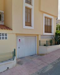 Autoparkplatz in Calle de Aquiles 4