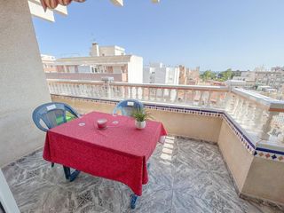 Àtic  Avenida diego ramírez pastor. Espacioso atico de 3 habitaciones rodeado de todos los servicios