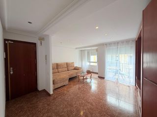 Alquiler Apartamento en Calle calle cerdá 30. Apartamento de un dormitorio con gran salón de una hermosa zona