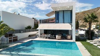 Chalet  Toledo. Villa de lujo en finestrat  calidad, confort y vistas despejadas