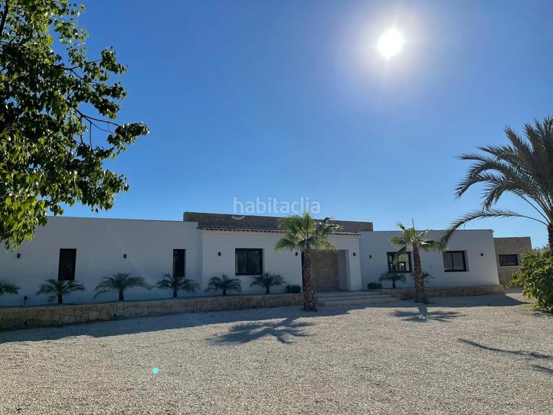 Foto 8b4dbc3e-34d9-4280-b63c-9b5bd6020741. Xalet amb calefacció aparcament piscina a Altea ciudad Altea