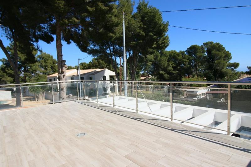 Foto 833962ef-bb6e-4e18-ac37-1acc50d53e80. Chalet villa de obra nueva en zona av. Coloma de la nucia en Nucia (la)