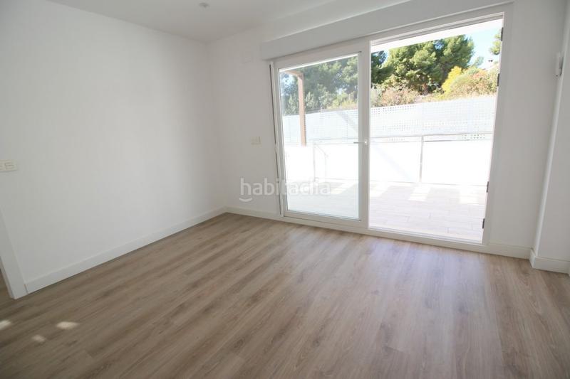 Foto c674c260-7d1e-4b5f-aaf5-afa991749b13. Chalet villa de obra nueva en zona av. Coloma de la nucia en Nucia (la)