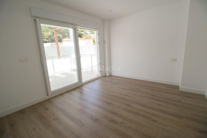 Foto ff18e355-8806-4df0-bf8c-756abc553216. Chalet villa de obra nueva en zona av. Coloma de la nucia en Nucia (la)