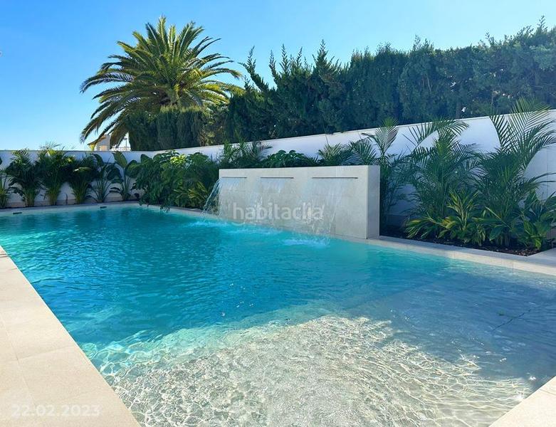 Foto df1242fb-f7a1-4bcf-ba26-2c596fec4523. Chalet con riscaldamento parcheggio piscina in La Zenia Orihuela