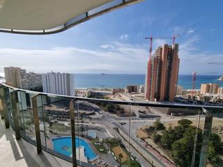 Apartamento  Avenida guatemala. Fantástico apartamento junto al mar en benidorm