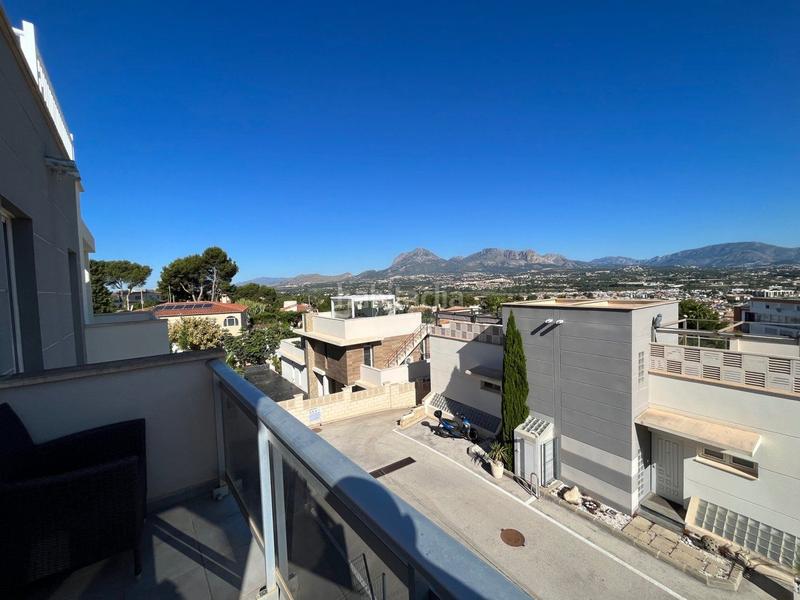 Foto 0466aa5f-aca2-4134-938e-82230b049ddd. Chalet con riscaldamento piscina in L´Albir Alfàs del Pi (l´)